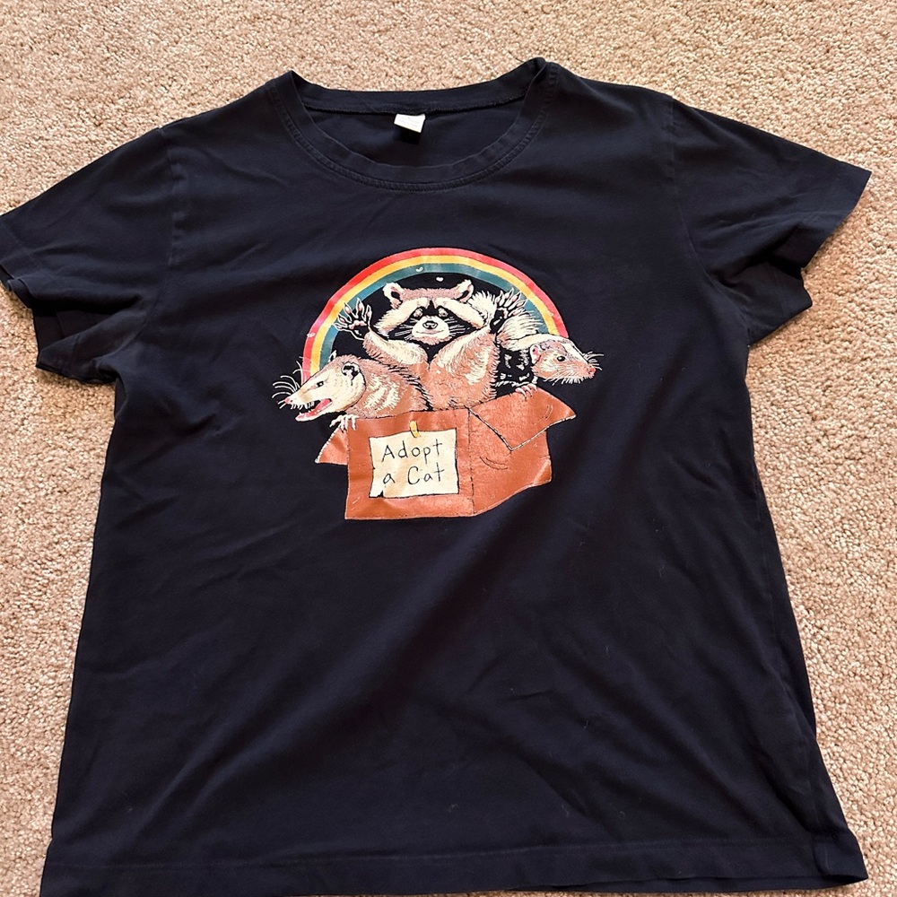 3/$20 ✨ Black T-Shirt with Raccoon Graphic